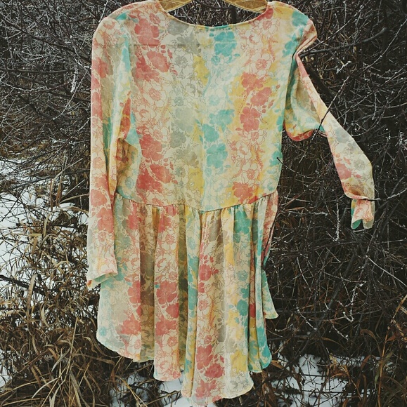 Flowy, ruffley floral chiffon tunic - Picture 2 of 4